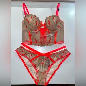 Victoria’s Secret set